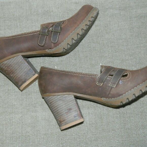 Skechers Loafers Shoes Brown Chunky Heels 90s Y2K Size  9 - Picture 8 of 10